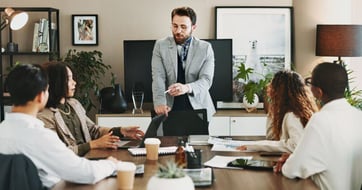 Fortalezca las Capacidades en IA de su Equipo: Cómo Facultar a su Personal
