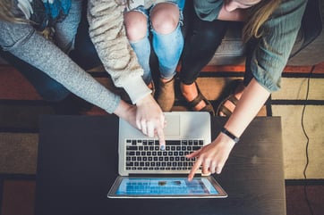 Embrace Digital. Stay Human: el valor de trabajar con expertos